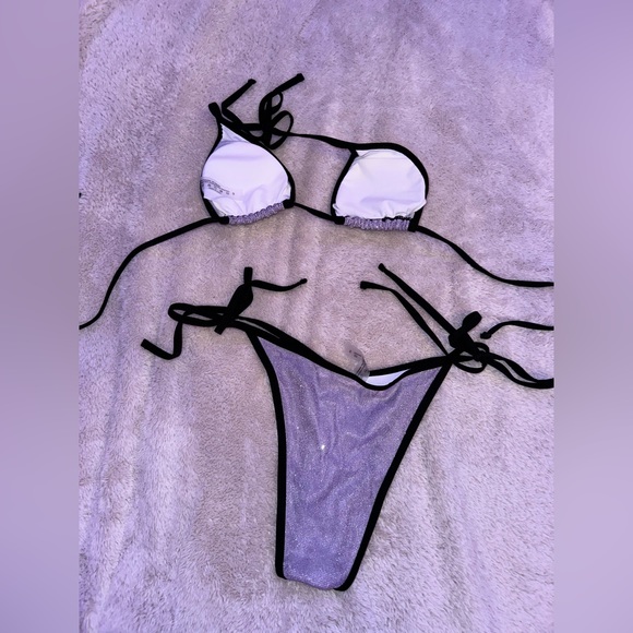 bikini - Picture 2 of 2